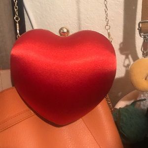 Heart shaped purse 😍❤️